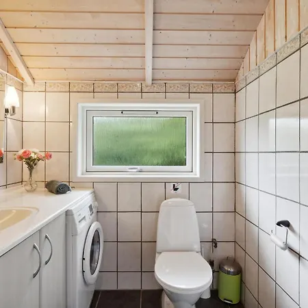 Four-bedroom In Sydals Nedre Lysabild